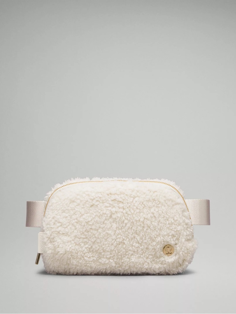 Lululemon Everywhere Belt Bag 1L *Fleece
1 x White Opal/Gold